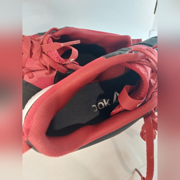 Reebok Men's Hydrorush Liquid Foam Sole Red, Black & White 11.5 CN 4028 Shoes - Picture 9 of 12